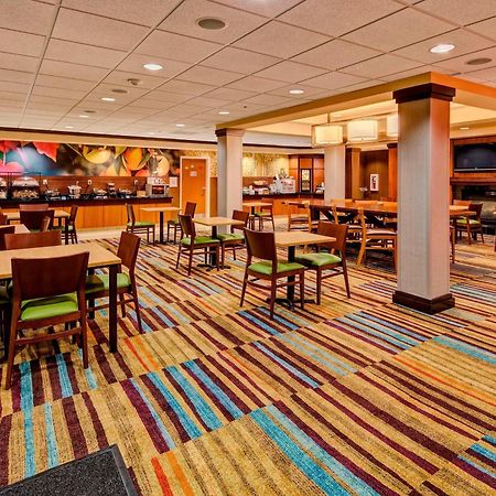 Fairfield Inn & Suites Memphis Олів-Бранч Екстер'єр фото