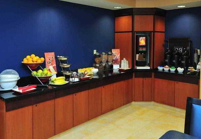 Fairfield Inn & Suites Memphis Олів-Бранч Екстер'єр фото